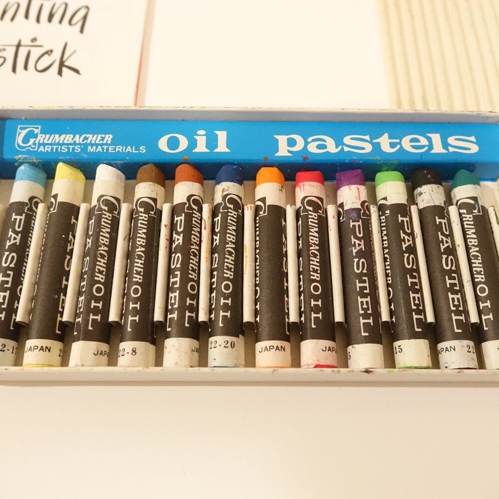 Set of 12 Grumbacher Oil Pastels Vintage JAPAN lots of life left